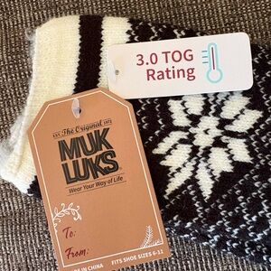 NWT Muk Luks Warm & Cozy Socks